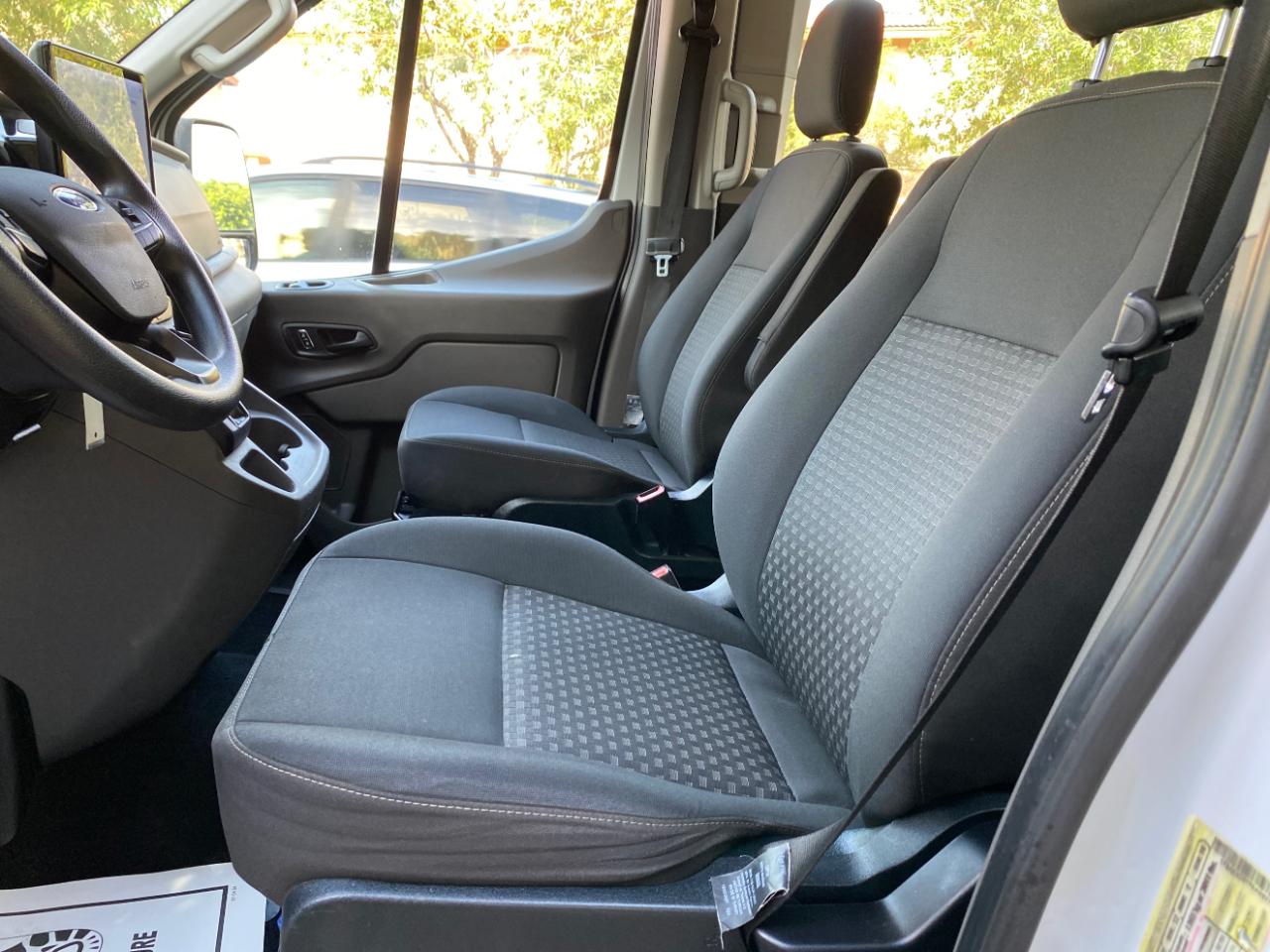 Ford Transit Passenger Wagon T-350 148" Med Roof XLT RWD 2023