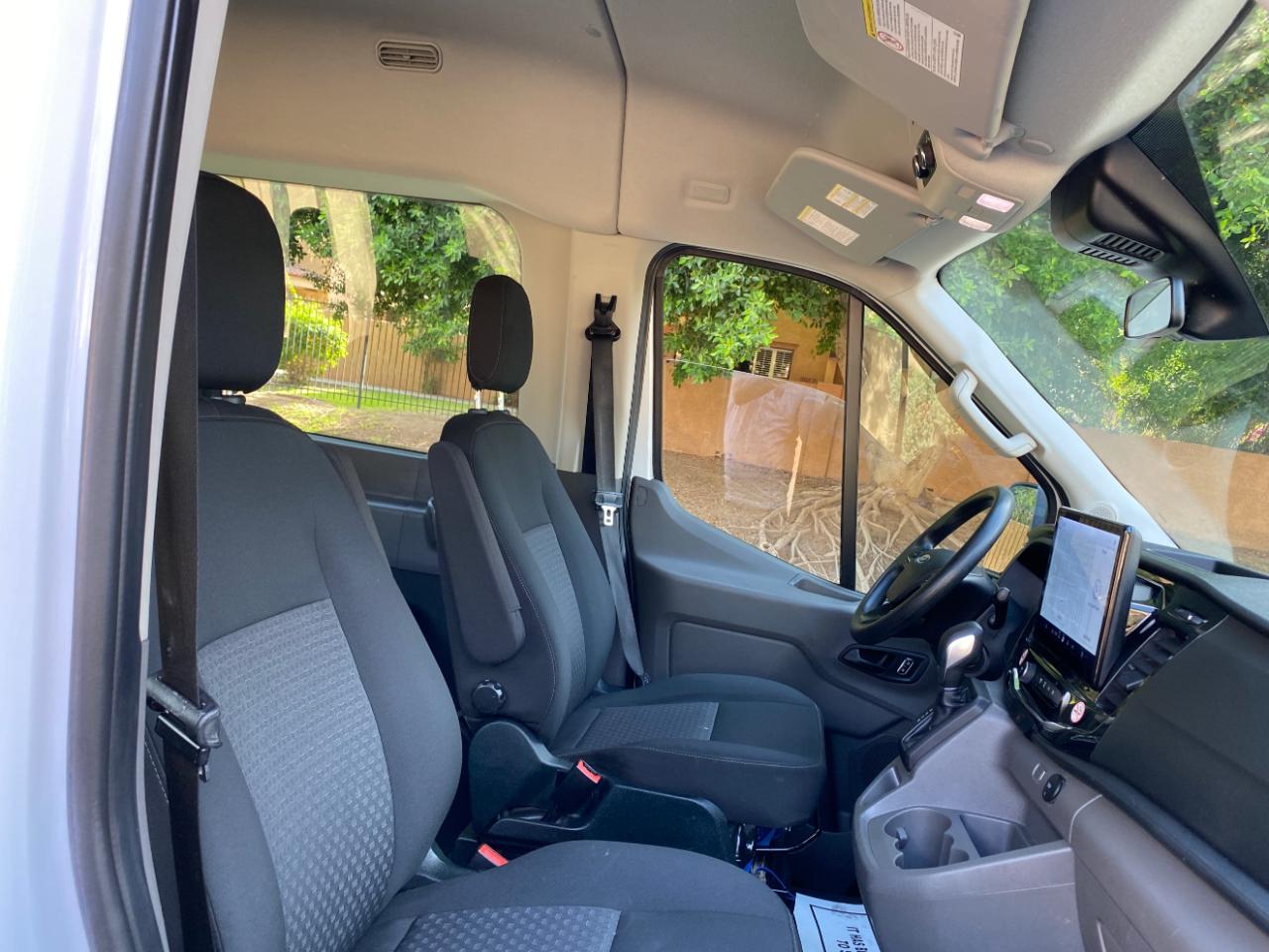 Ford Transit Passenger Wagon T-350 148" Med Roof XLT RWD 2023