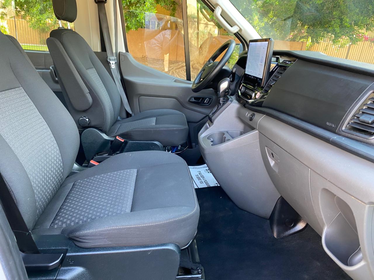 Ford Transit Passenger Wagon T-350 148" Med Roof XLT RWD 2023