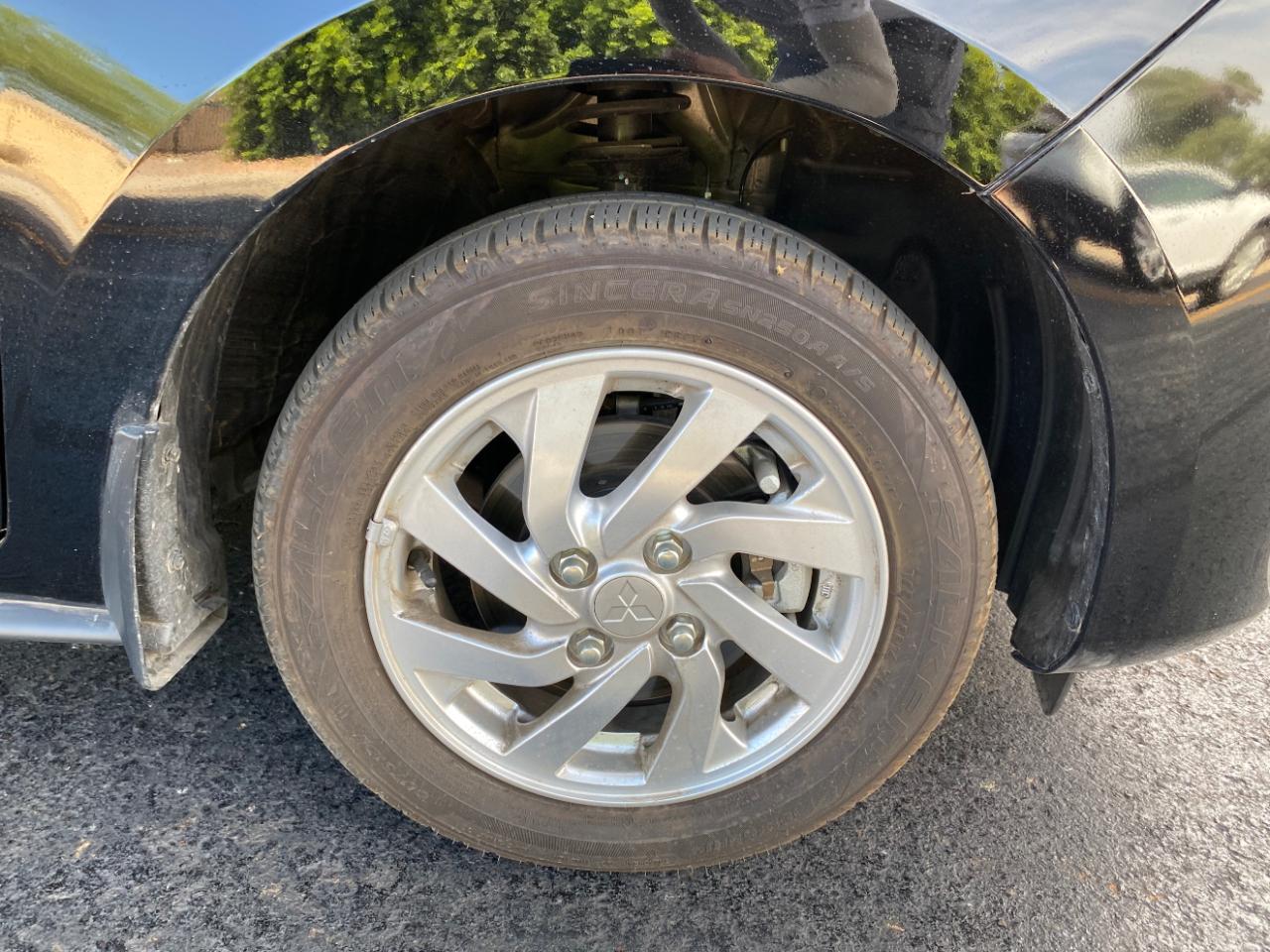 Mitsubishi Mirage LE CVT 2024