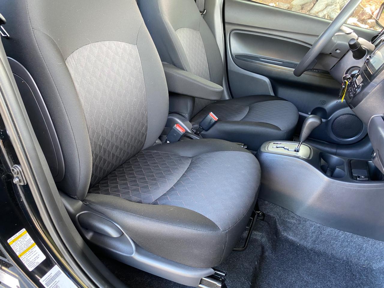 Mitsubishi Mirage LE CVT 2024