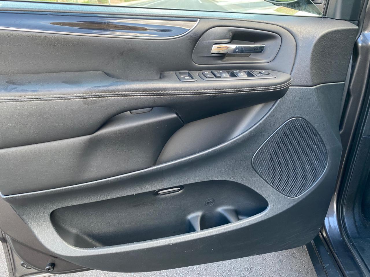 Dodge Grand Caravan SE Plus Wagon 2018