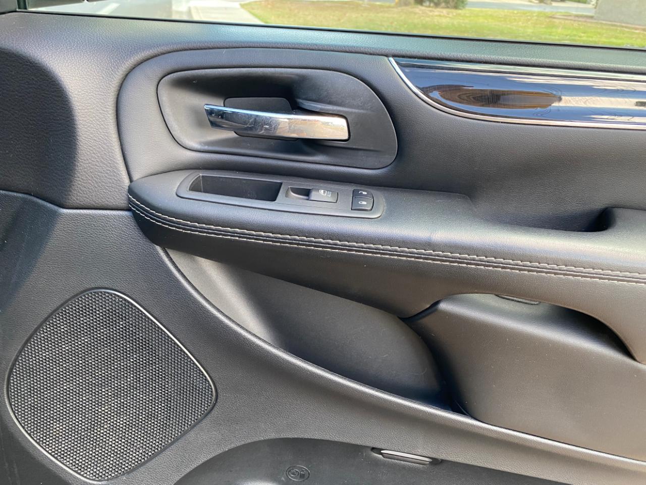 Dodge Grand Caravan SE Plus Wagon 2018
