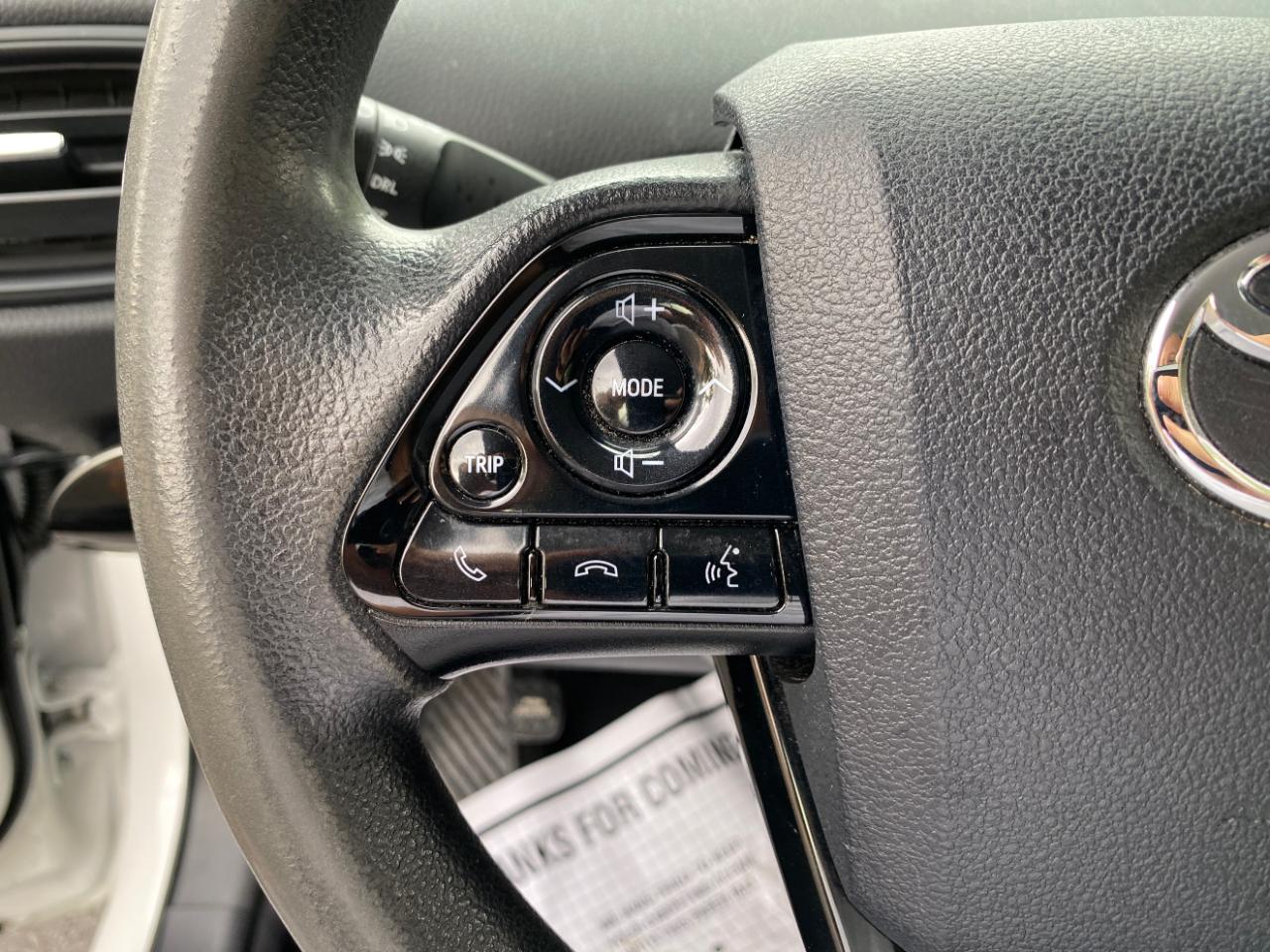 Toyota Prius LE (Natl) 2022