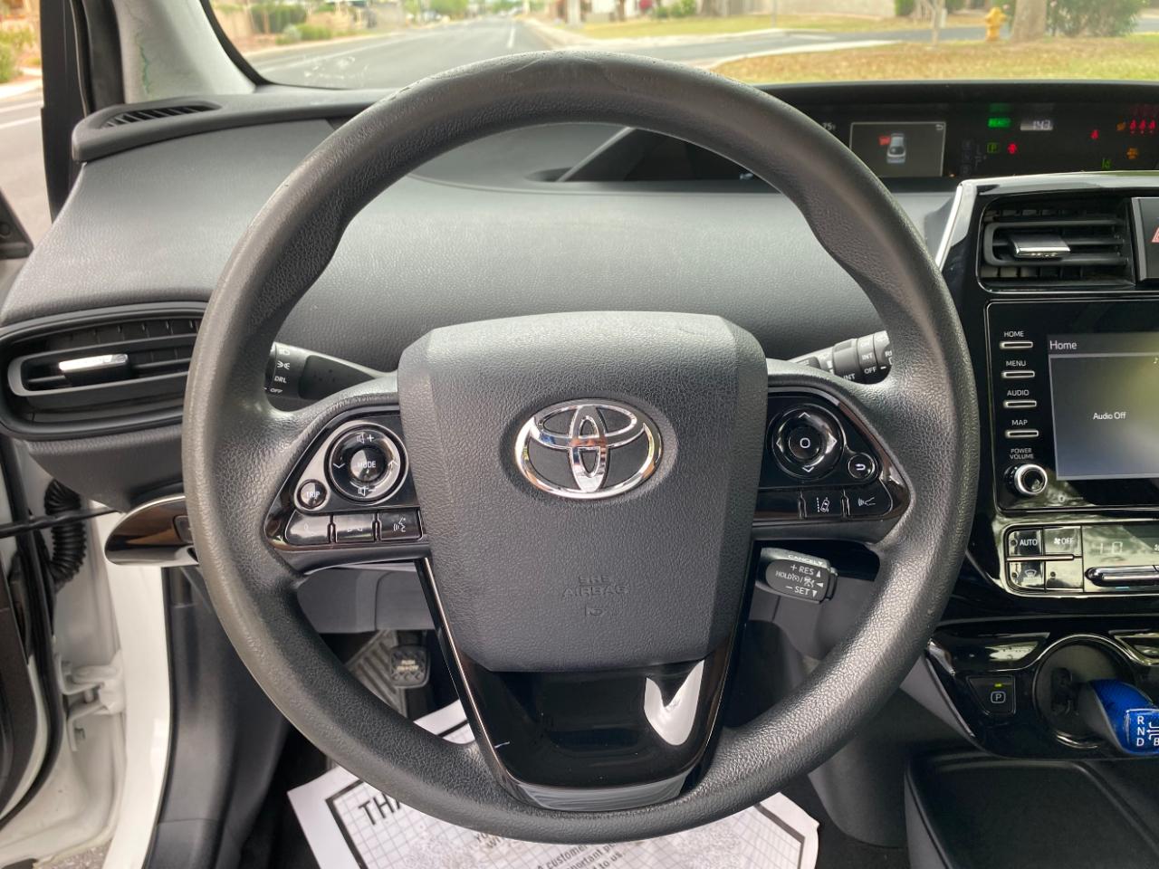 Toyota Prius LE (Natl) 2022