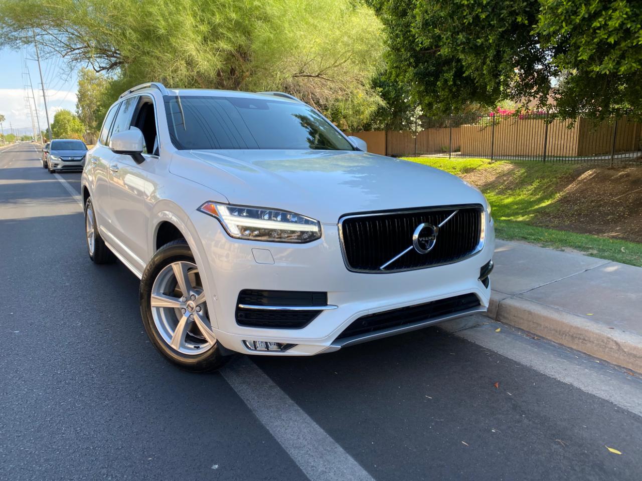 Volvo XC90 T5 AWD Momentum 2019