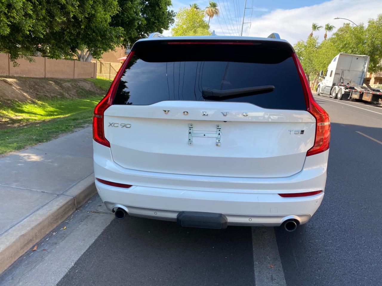 Volvo XC90 T5 AWD Momentum 2019