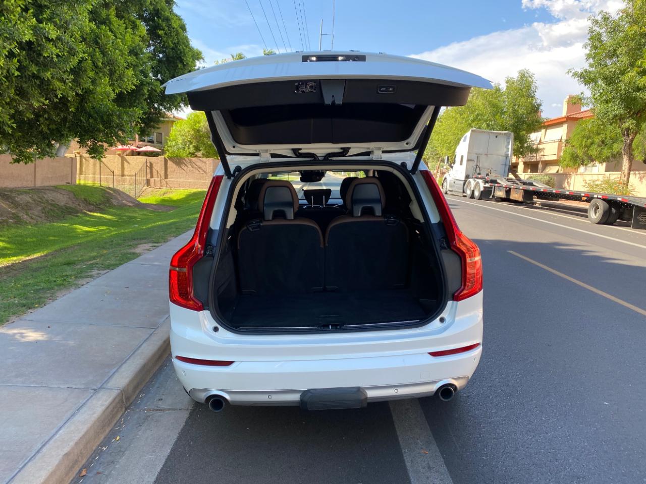 Volvo XC90 T5 AWD Momentum 2019