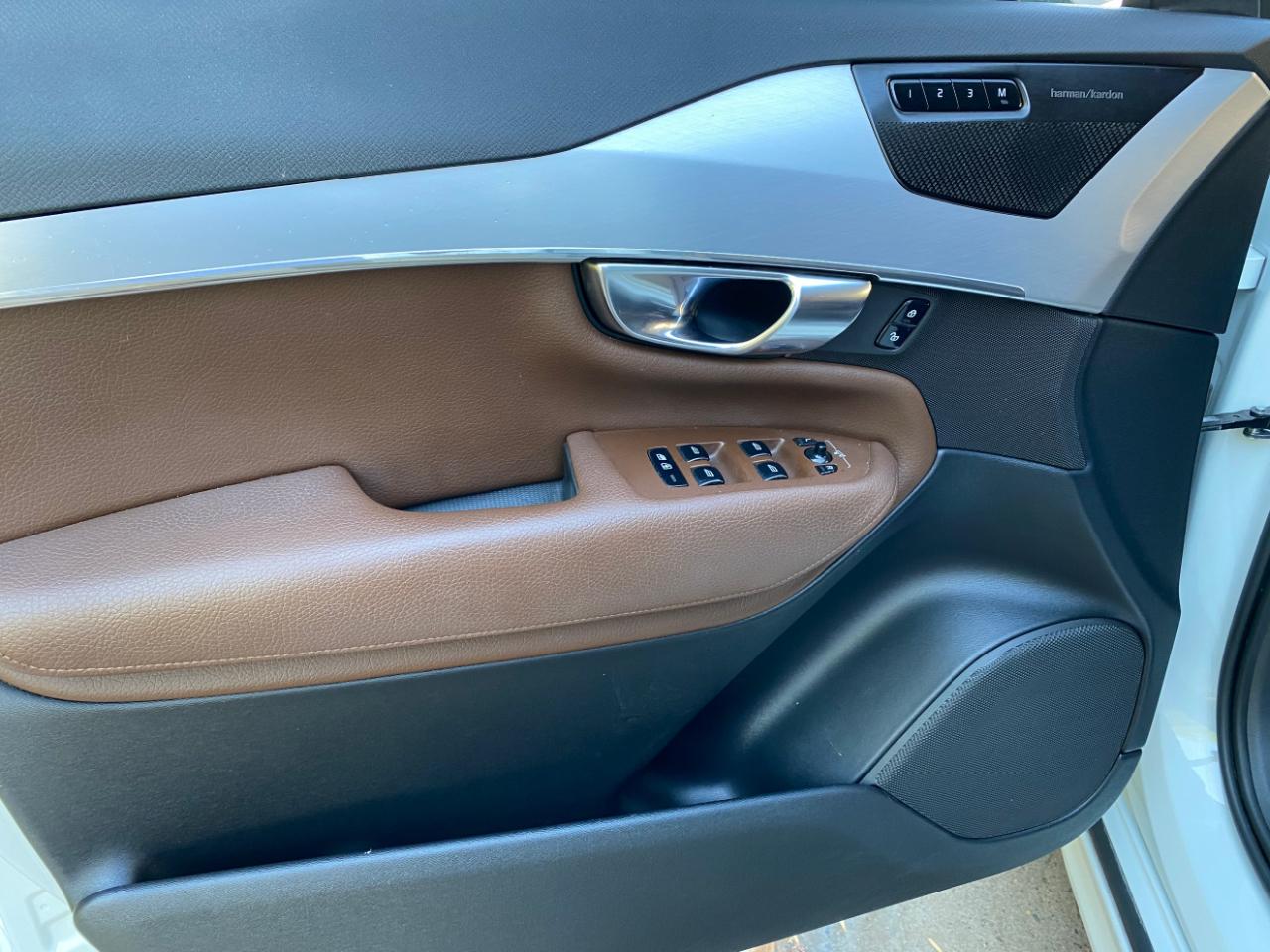 Volvo XC90 T5 AWD Momentum 2019