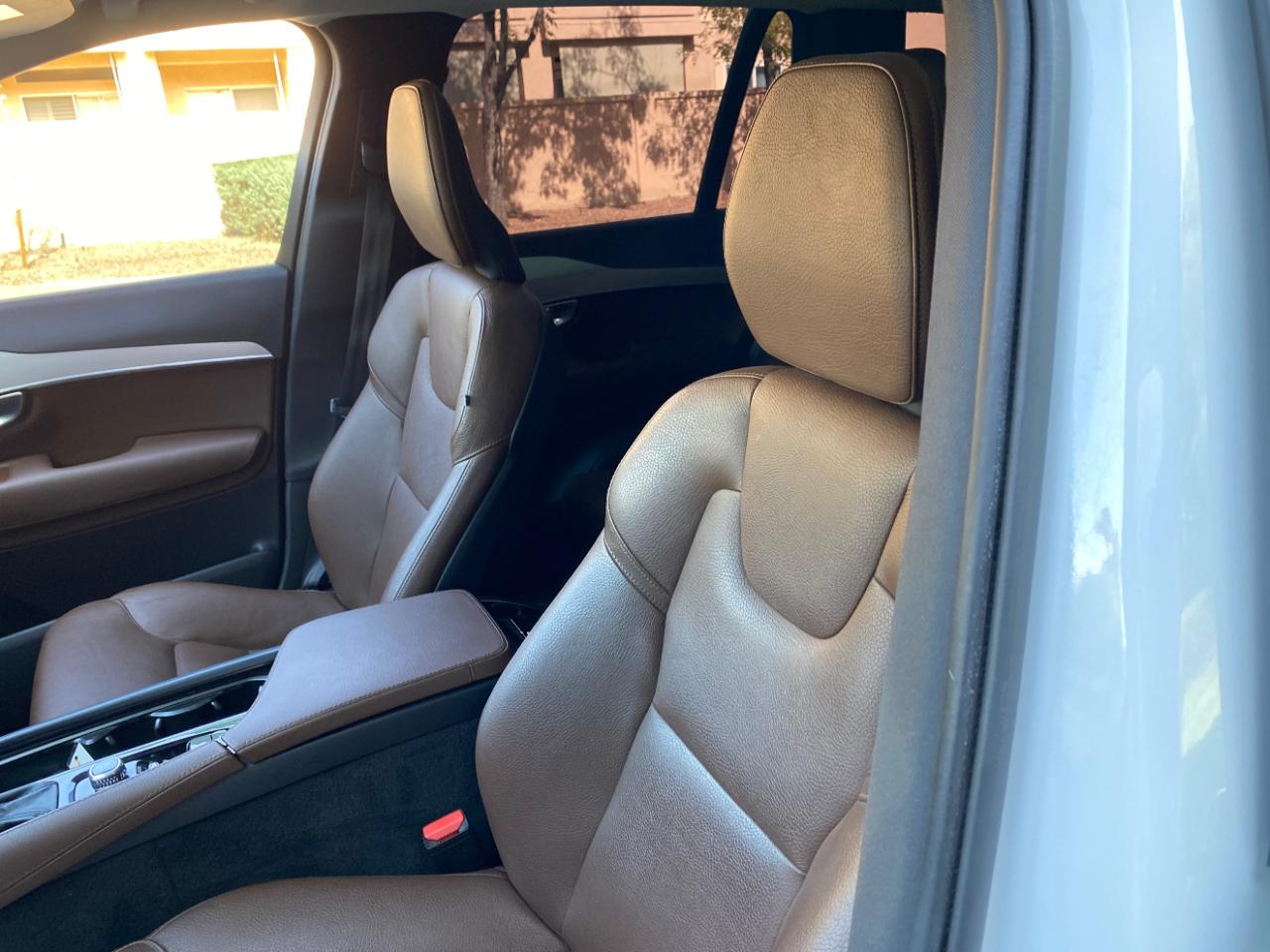 Volvo XC90 T5 AWD Momentum 2019