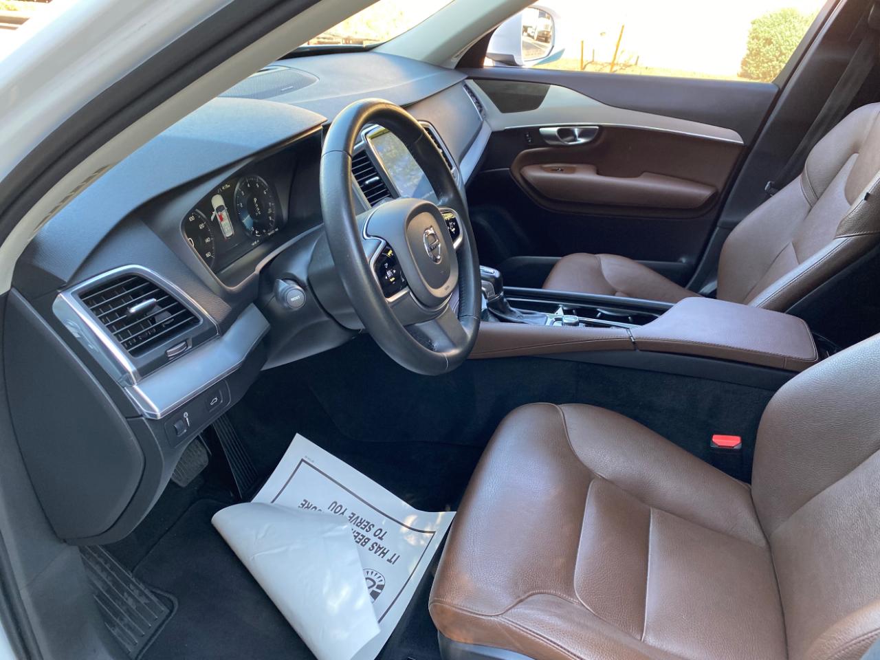 Volvo XC90 T5 AWD Momentum 2019