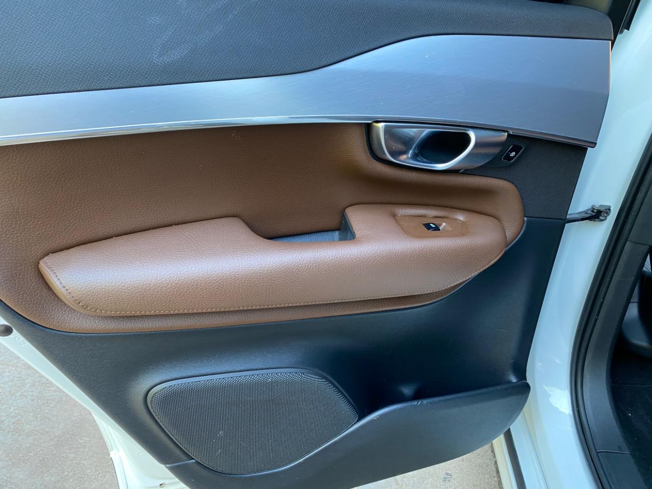 Volvo XC90 T5 AWD Momentum 2019