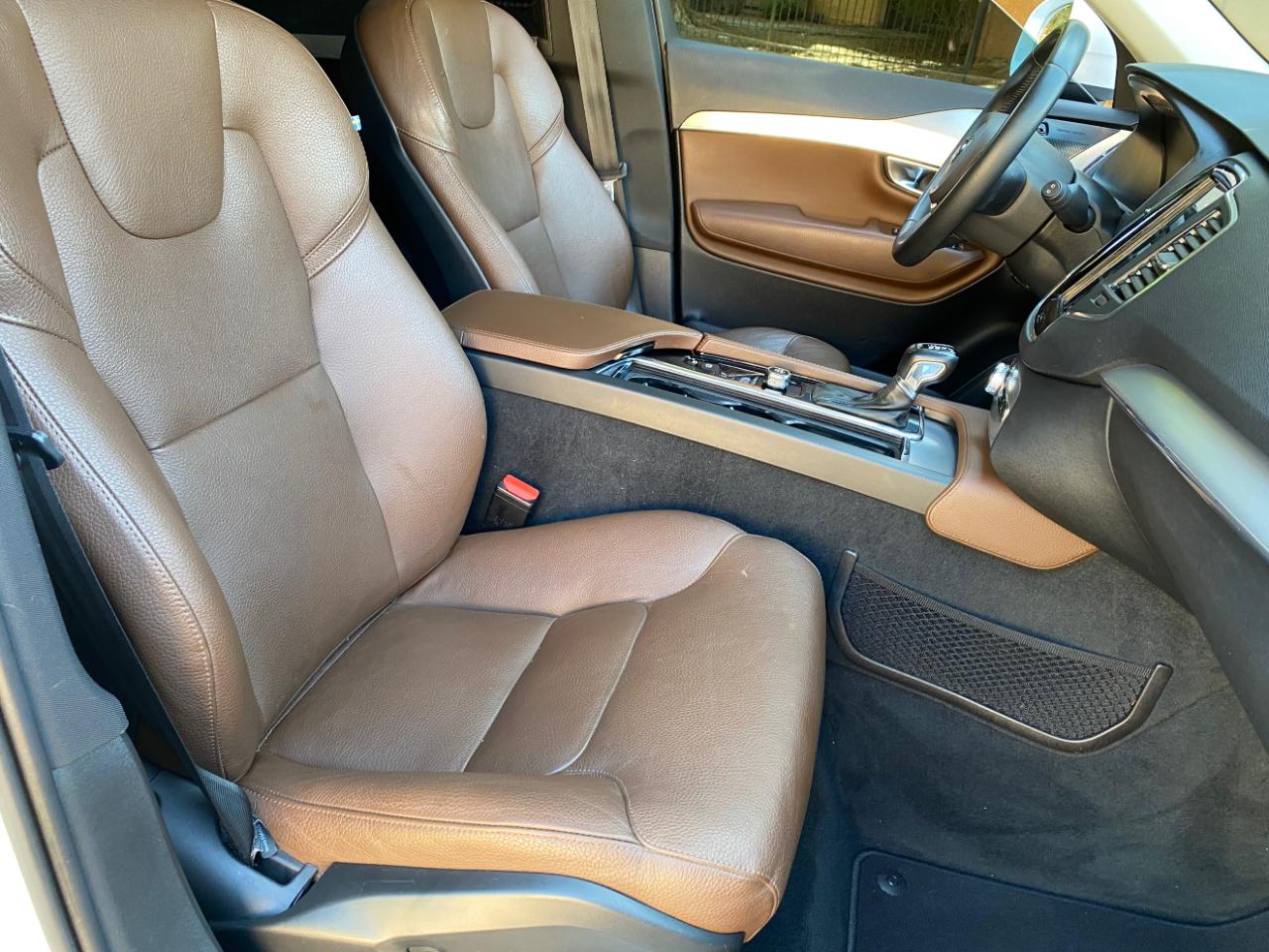 Volvo XC90 T5 AWD Momentum 2019
