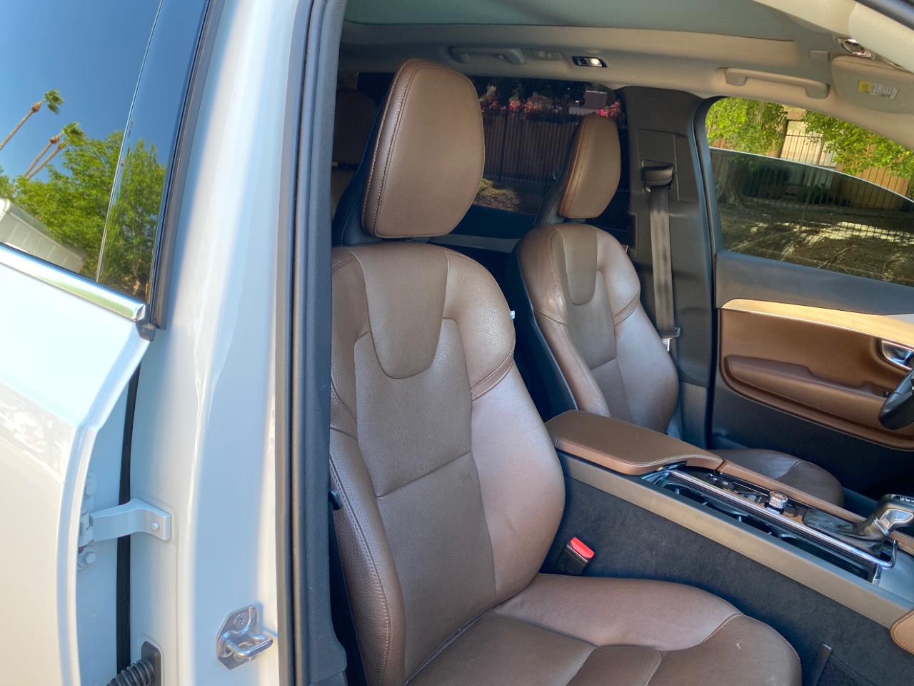 Volvo XC90 T5 AWD Momentum 2019