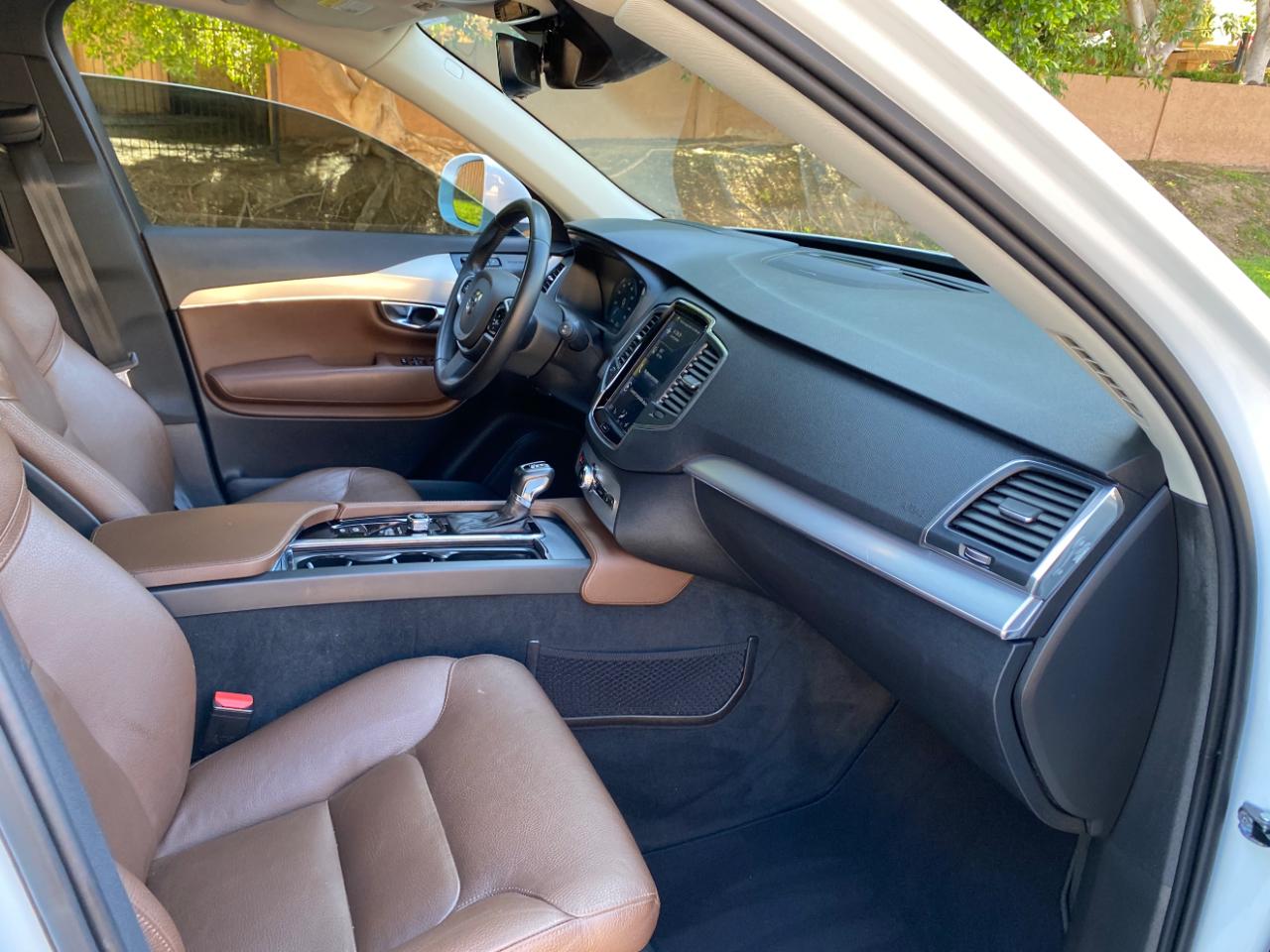 Volvo XC90 T5 AWD Momentum 2019