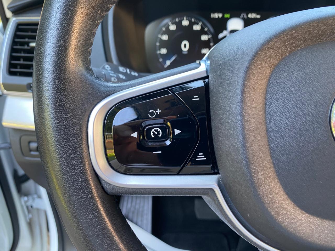 Volvo XC90 T5 AWD Momentum 2019
