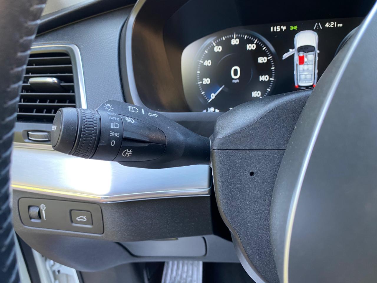 Volvo XC90 T5 AWD Momentum 2019