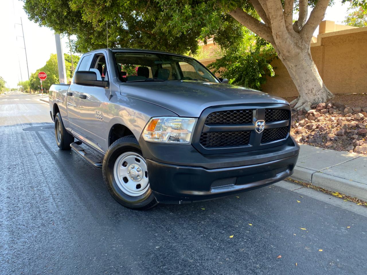 RAM 1500 Classic Tradesman 4x2 Quad Cab 6'4" Box 2021