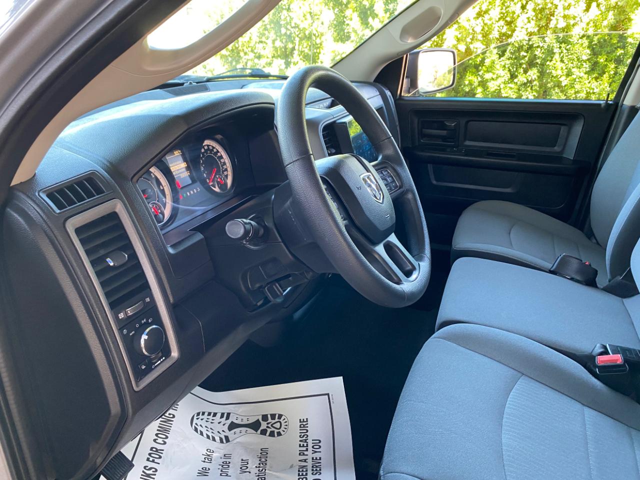 RAM 1500 Classic Tradesman 4x2 Quad Cab 6'4" Box 2021