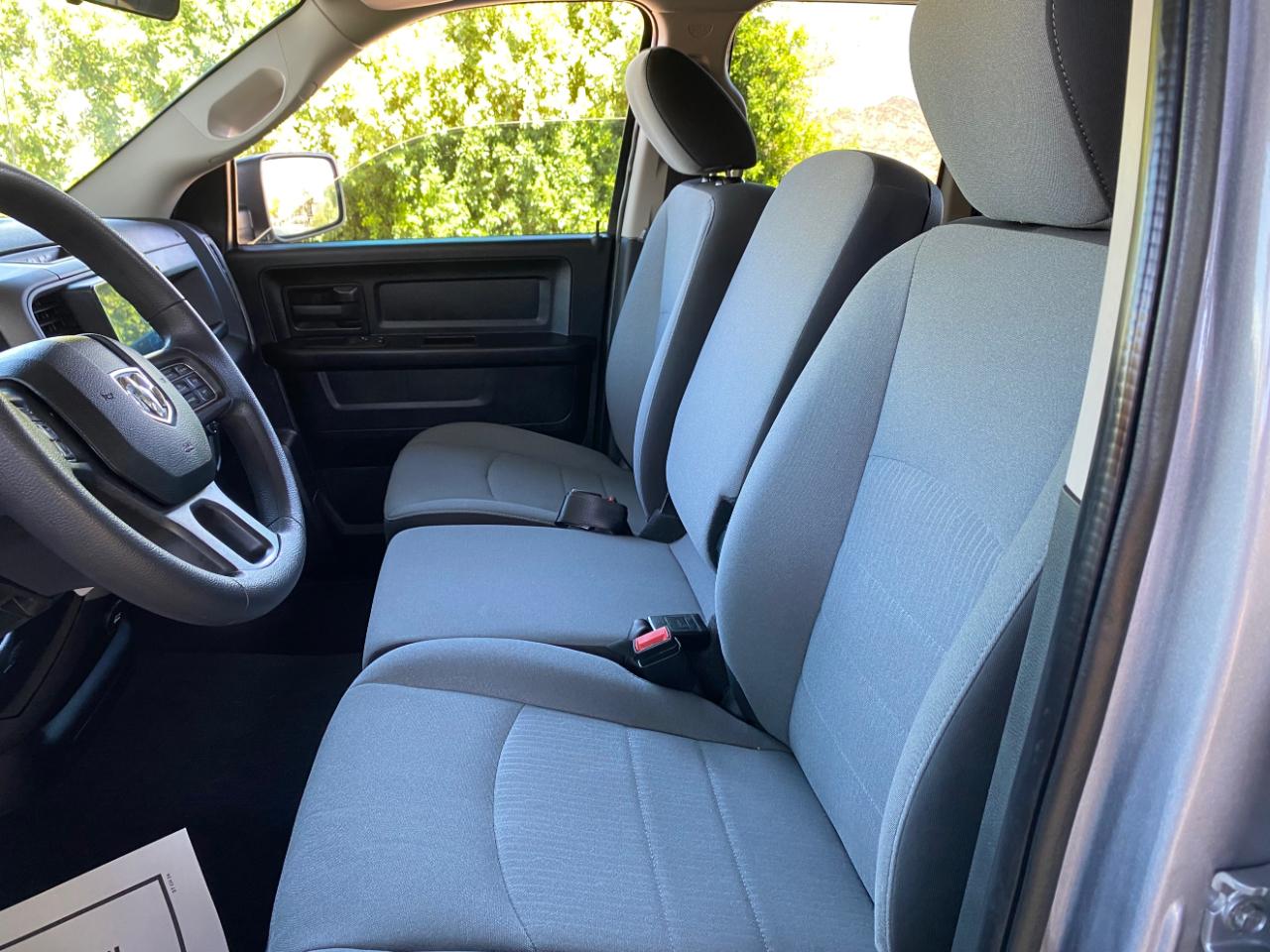RAM 1500 Classic Tradesman 4x2 Quad Cab 6'4" Box 2021
