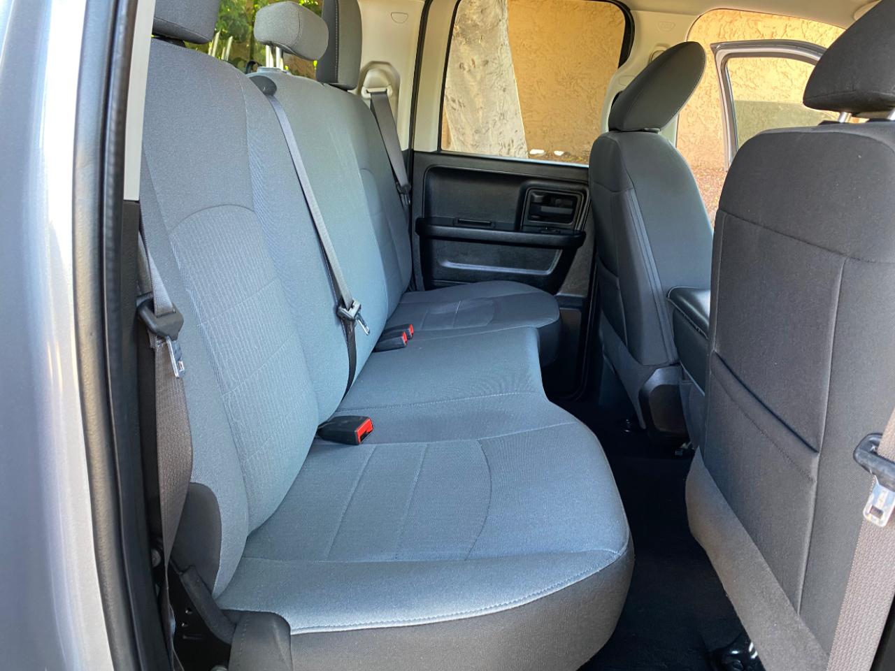 RAM 1500 Classic Tradesman 4x2 Quad Cab 6'4" Box 2021