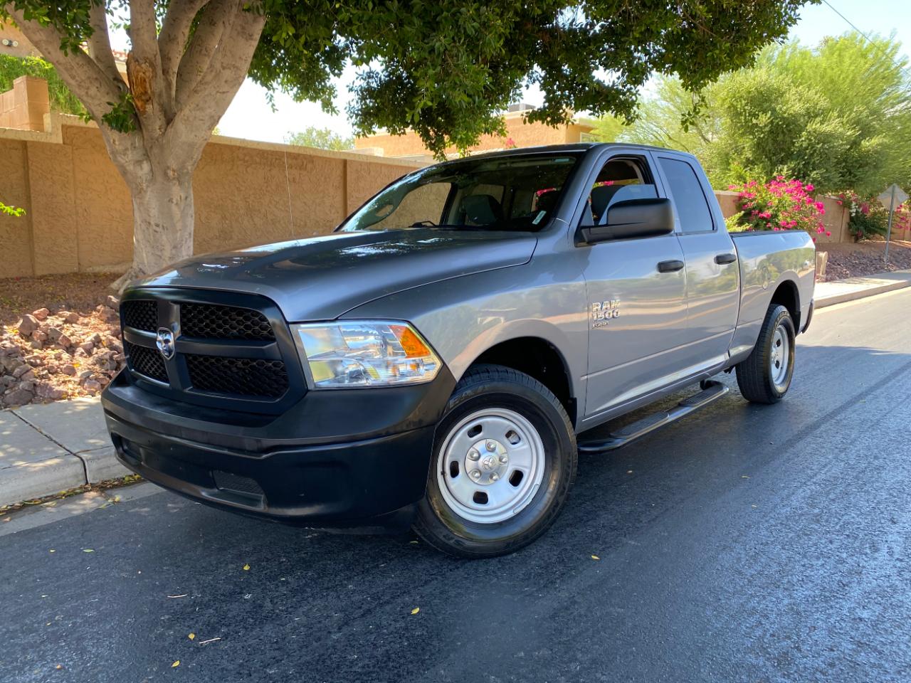 RAM 1500 Classic Tradesman 4x2 Quad Cab 6'4" Box 2021