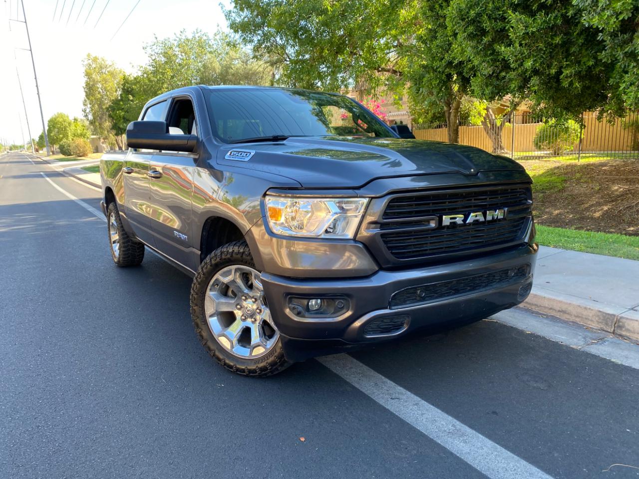 RAM 1500 Big Horn 4x4 Crew Cab 5'7" Box 2021