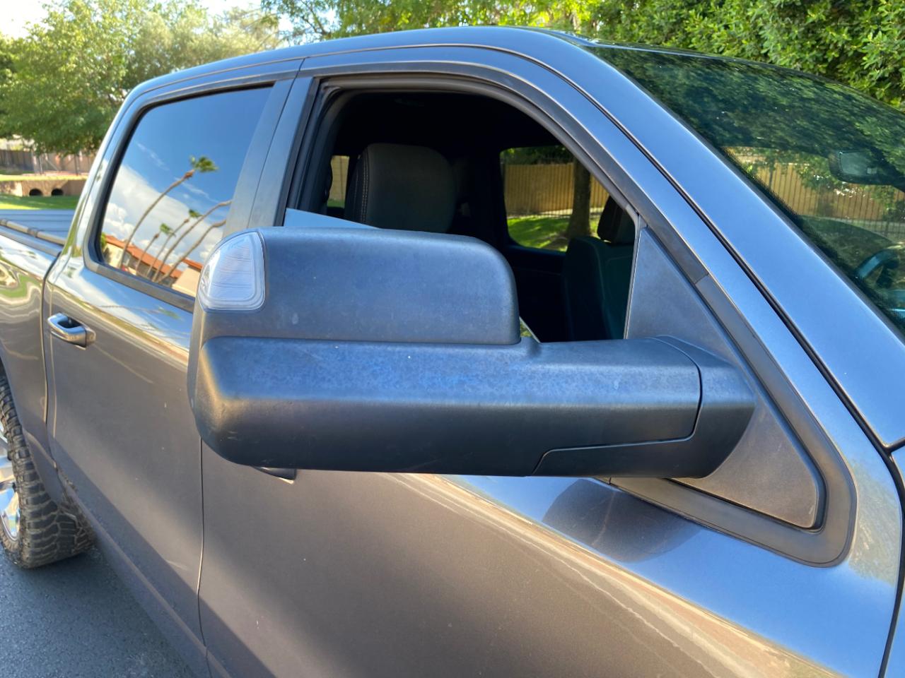 RAM 1500 Big Horn 4x4 Crew Cab 5'7" Box 2021