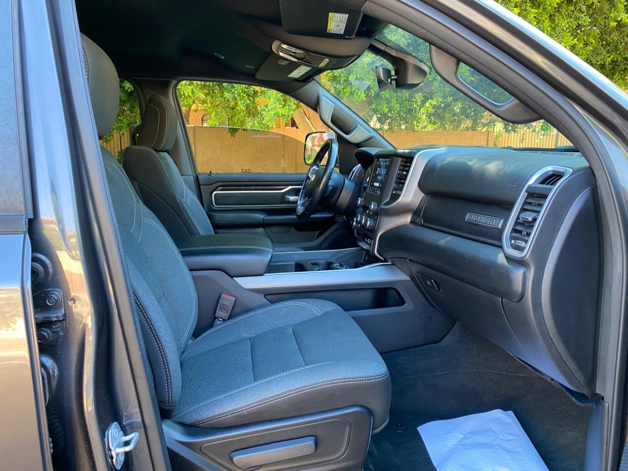 RAM 1500 Big Horn 4x4 Crew Cab 5'7" Box 2021