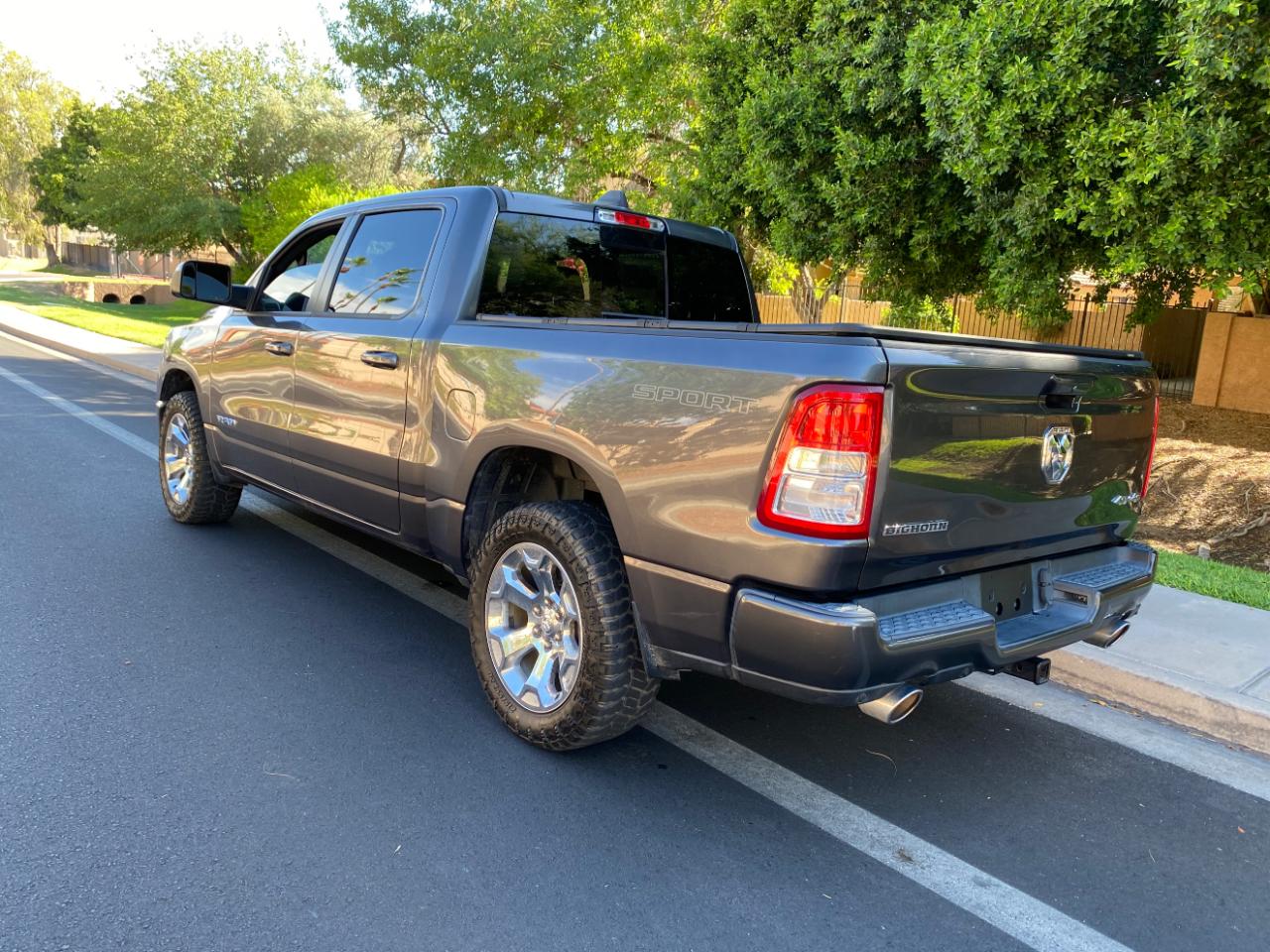 RAM 1500 Big Horn 4x4 Crew Cab 5'7" Box 2021