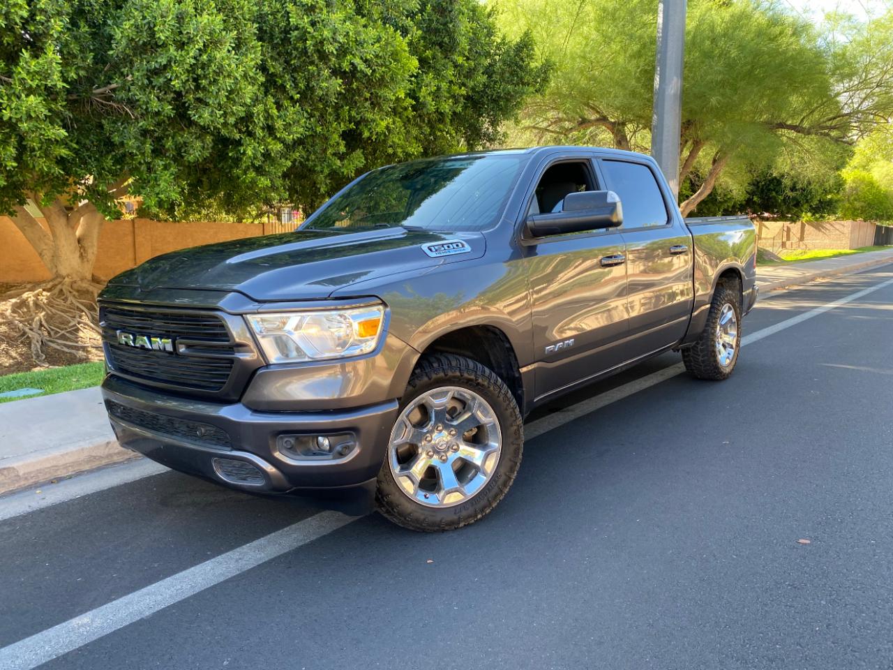 RAM 1500 Big Horn 4x4 Crew Cab 5'7" Box 2021