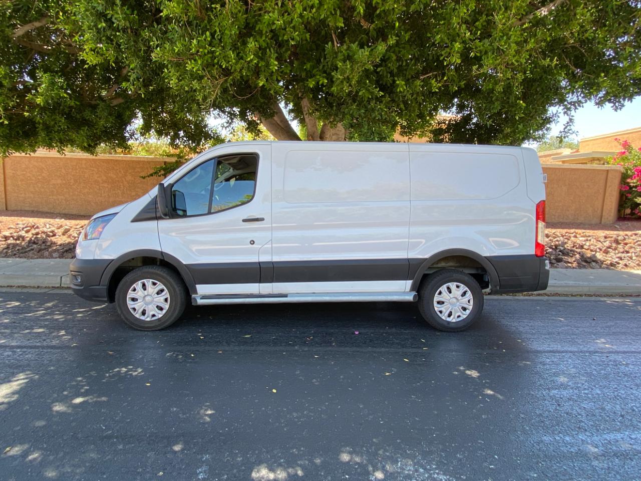 Ford Transit Cargo Van T-250 130" Low Rf 9070 GVWR RWD 2025