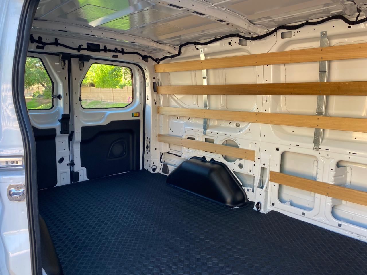 Ford Transit Cargo Van T-250 130" Low Rf 9070 GVWR RWD 2025