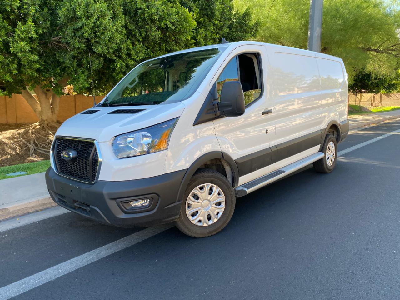 Ford Transit Cargo Van T-250 130" Low Rf 9070 GVWR RWD 2025