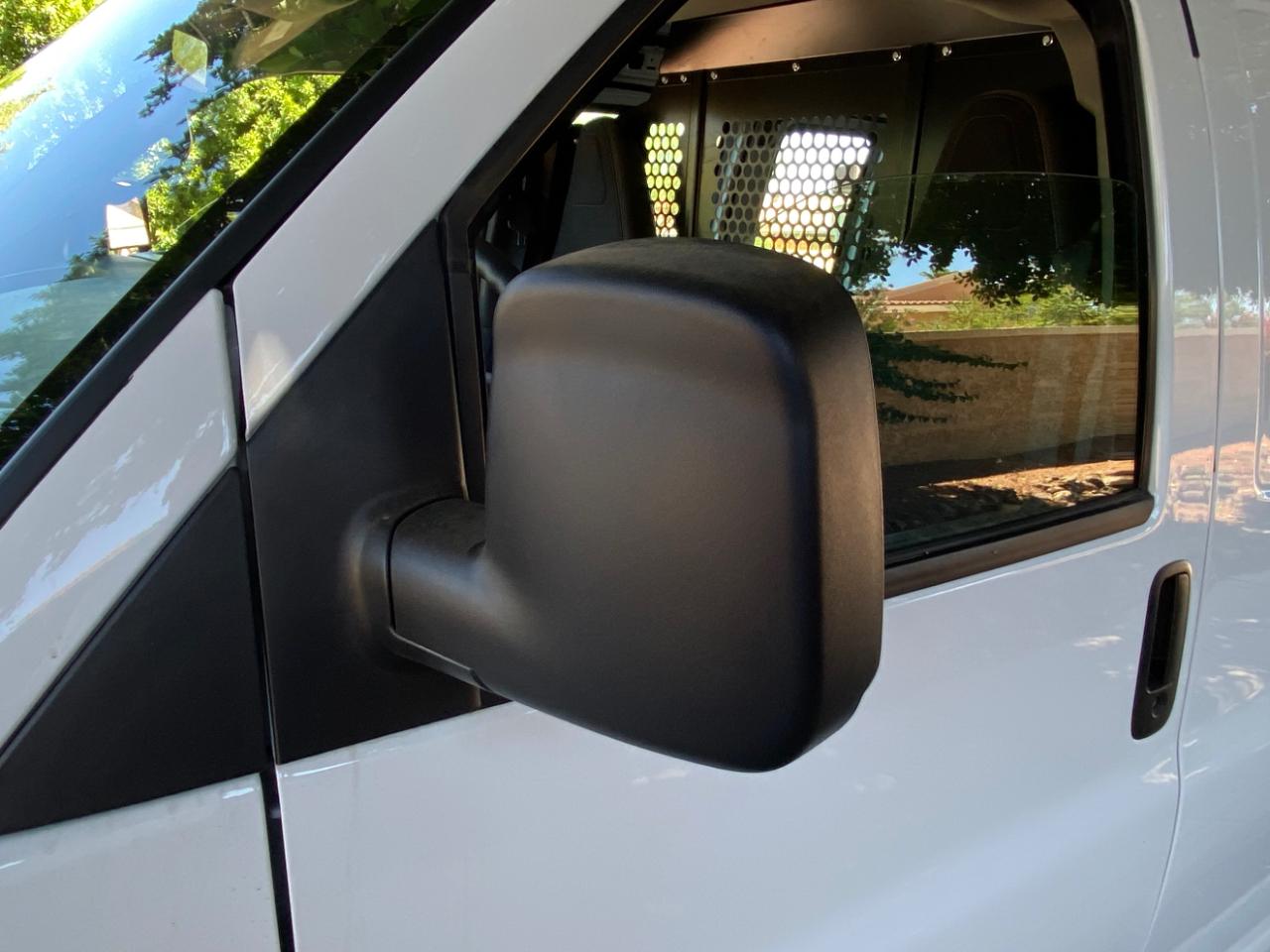 Chevrolet Express Cargo Van RWD 2500 135" 2025