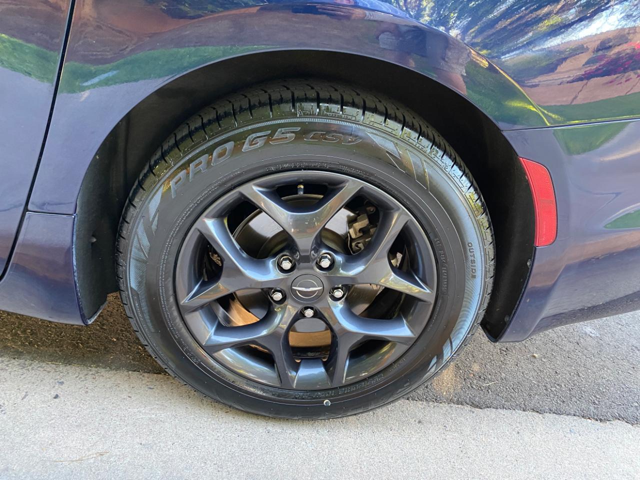 Chrysler Pacifica Touring L FWD 2018