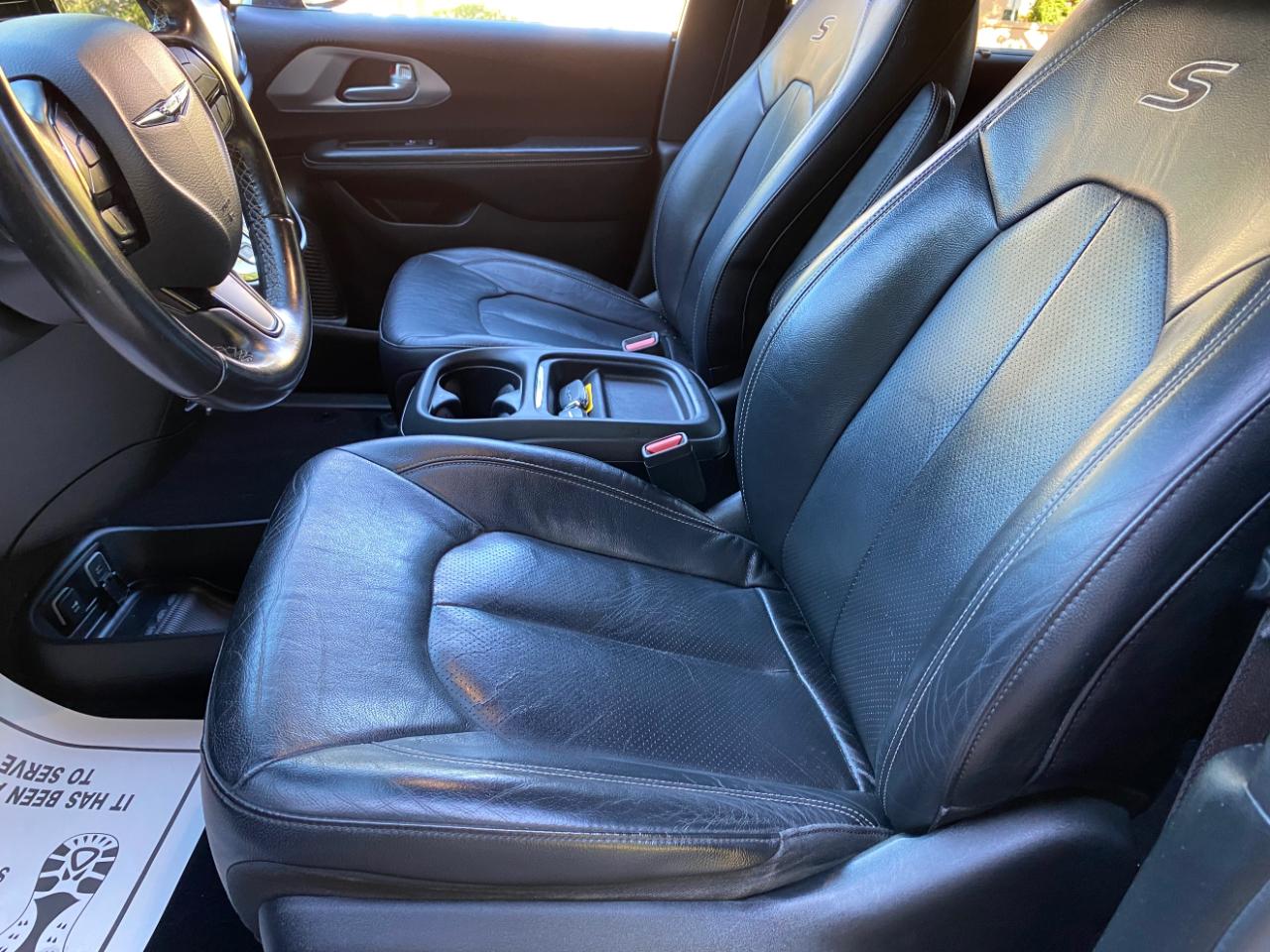 Chrysler Pacifica Touring L FWD 2018