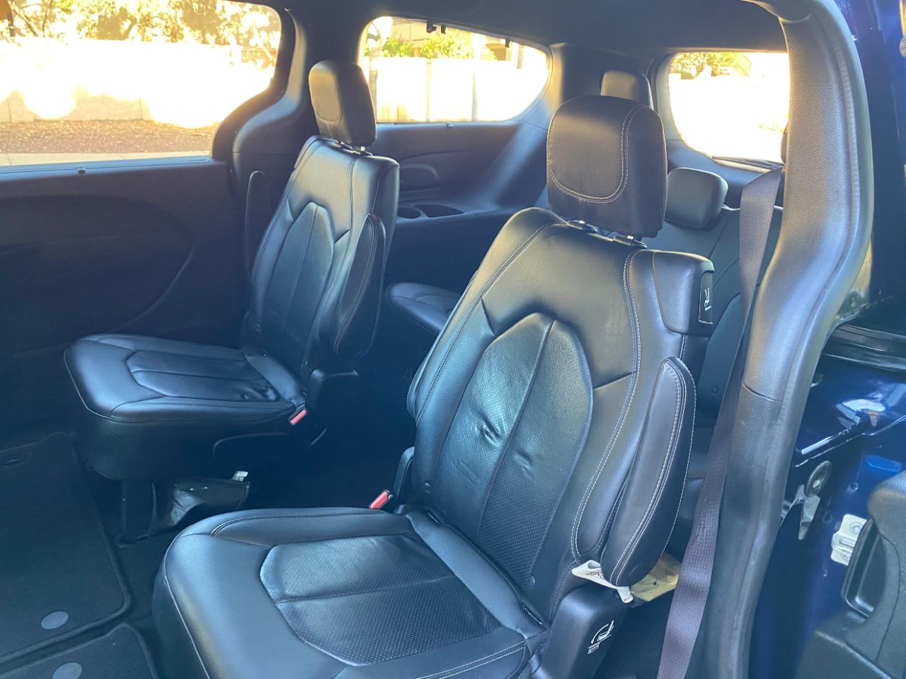 Chrysler Pacifica Touring L FWD 2018