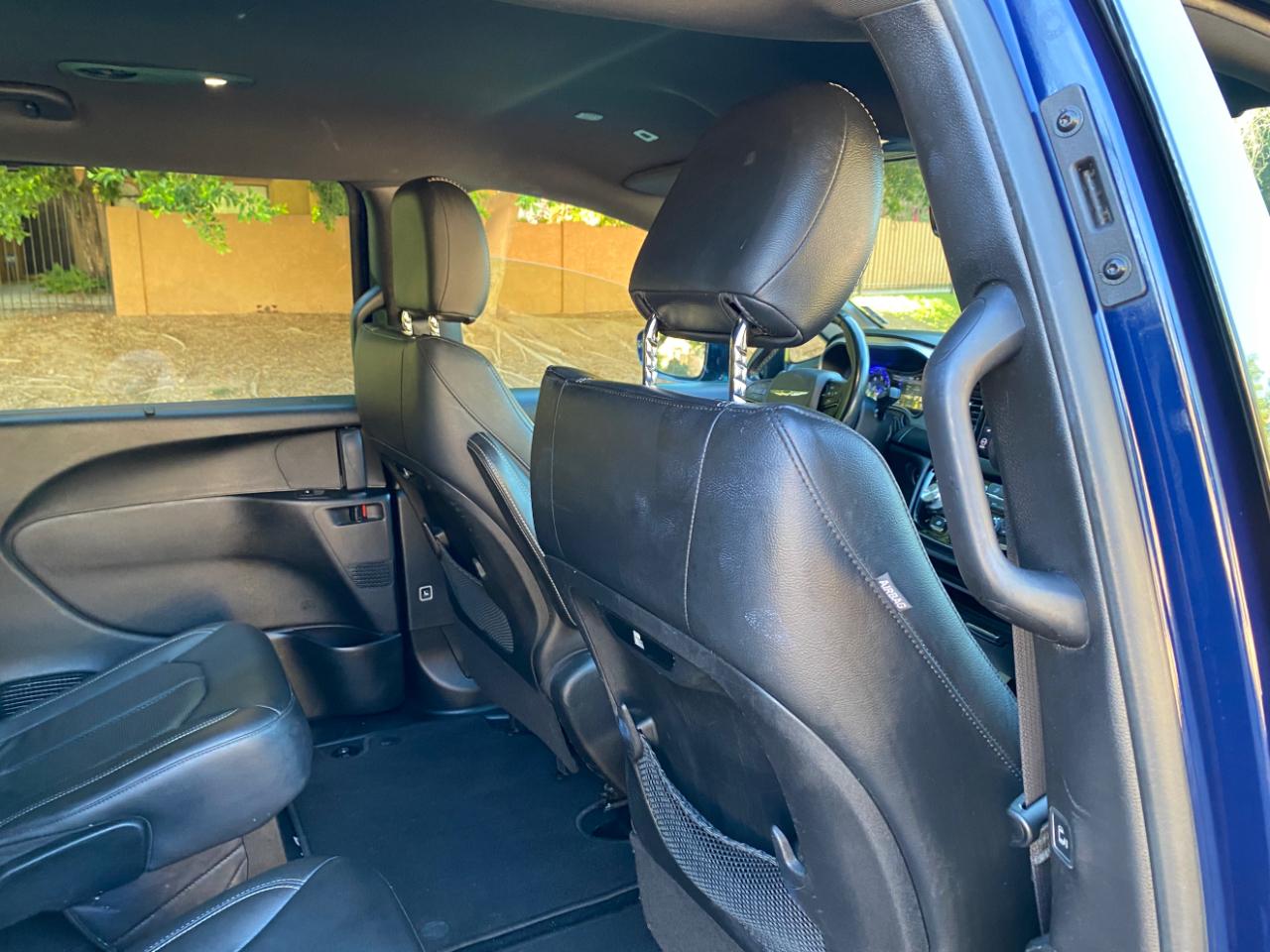 Chrysler Pacifica Touring L FWD 2018