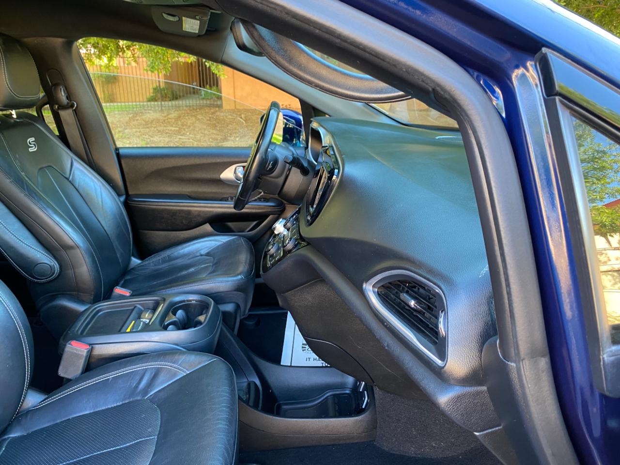 Chrysler Pacifica Touring L FWD 2018