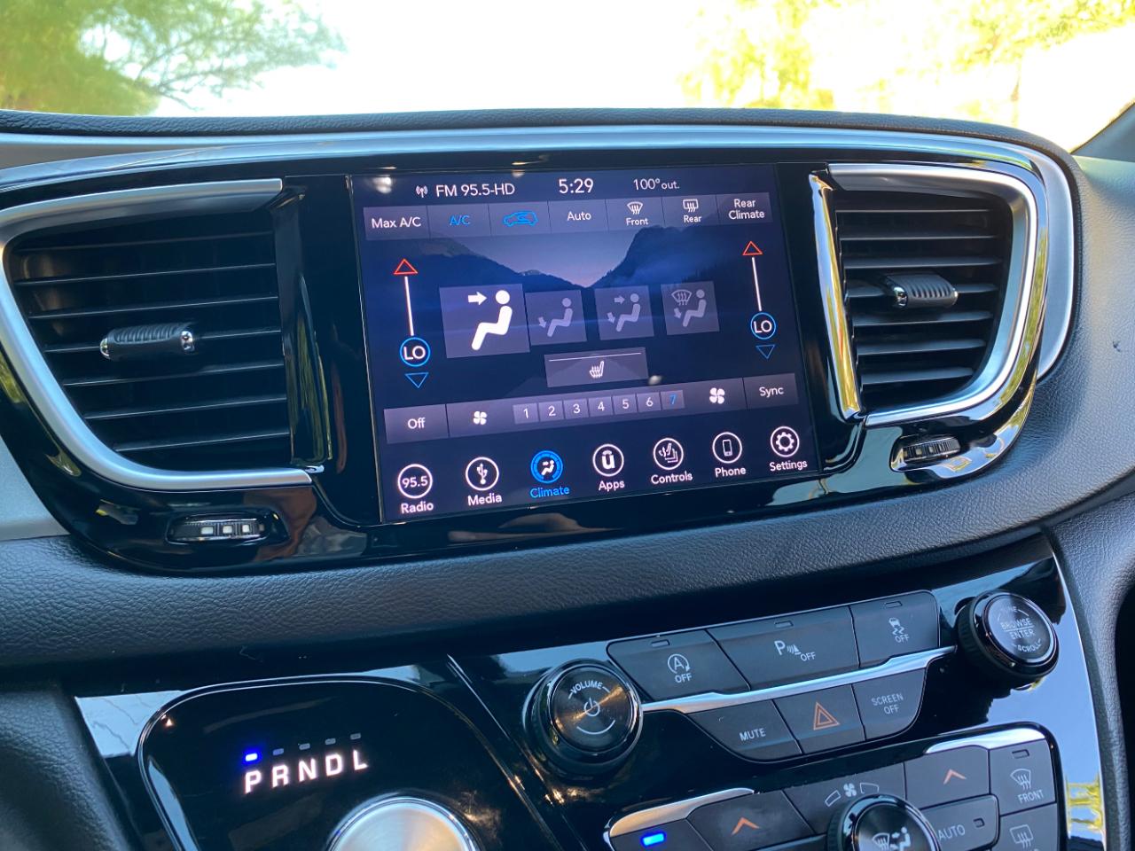 Chrysler Pacifica Touring L FWD 2018