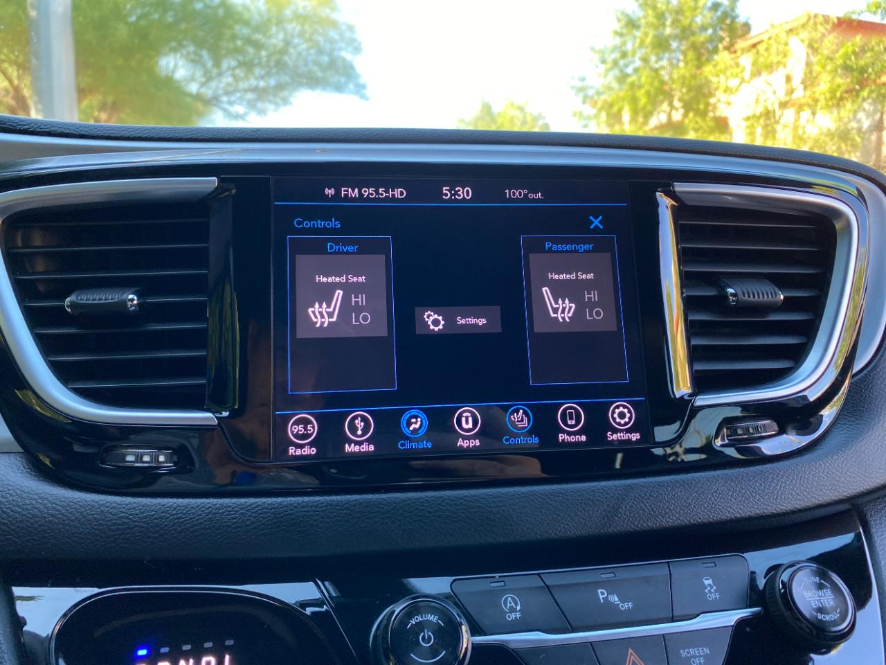 Chrysler Pacifica Touring L FWD 2018
