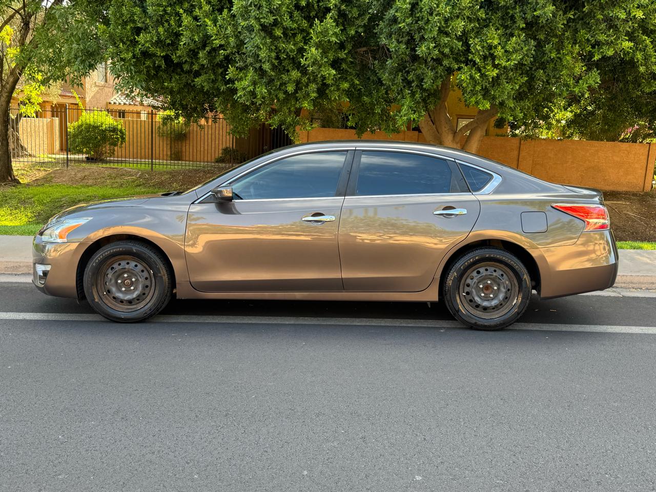 Nissan Altima 4dr Sdn I4 2.5 S 2014