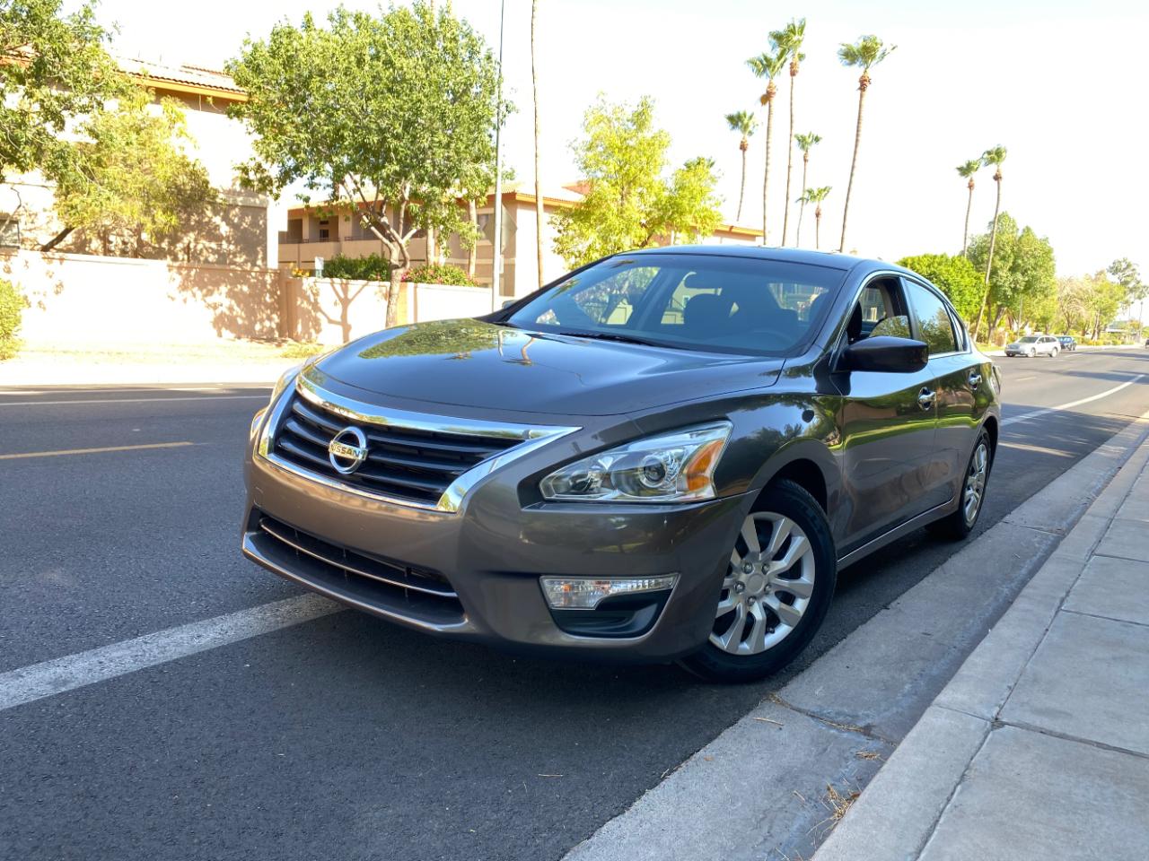 Nissan Altima 4dr Sdn I4 2.5 S 2014