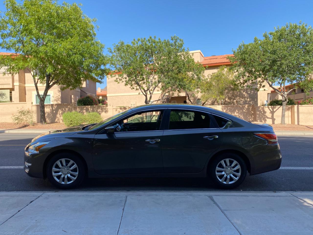 Nissan Altima 4dr Sdn I4 2.5 S 2014