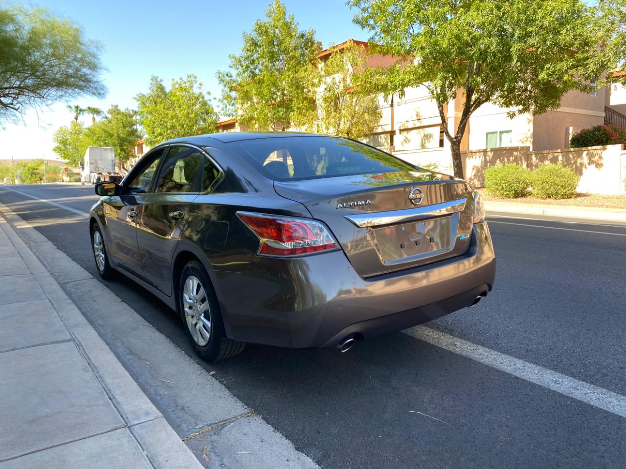 Nissan Altima 4dr Sdn I4 2.5 S 2014