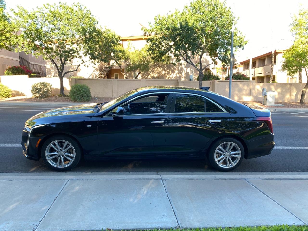 Cadillac CT4 4dr Sdn Luxury 2024