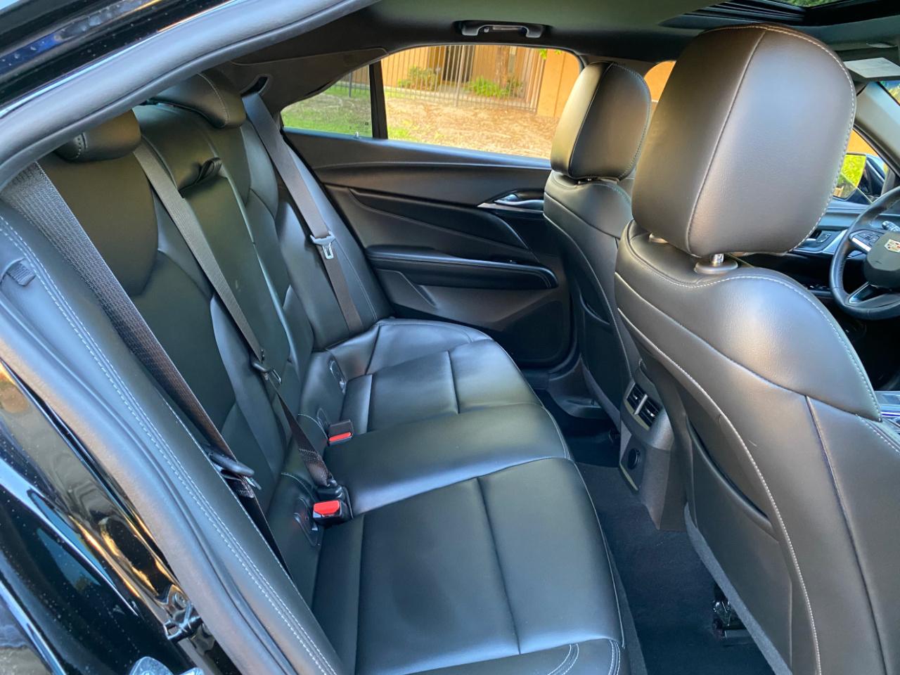 Cadillac CT4 4dr Sdn Luxury 2024