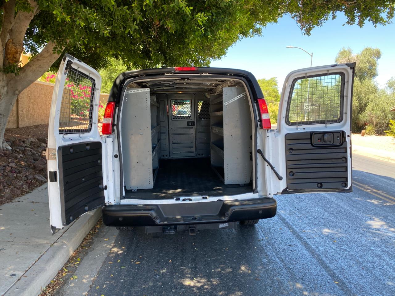 Chevrolet Express Cargo Van RWD 2500 135" 2022