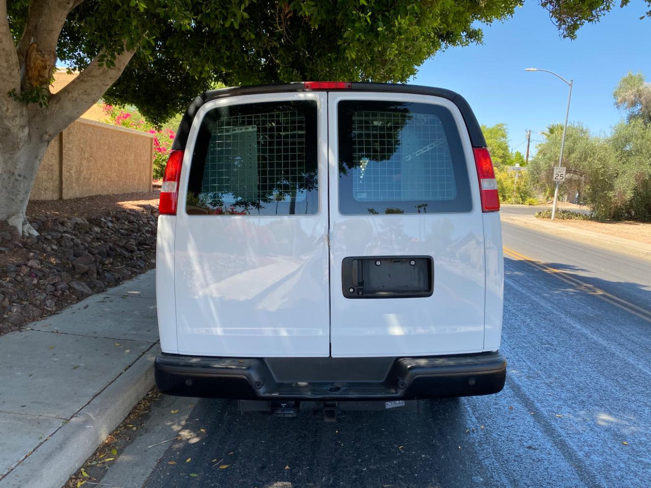 Chevrolet Express Cargo Van RWD 2500 135" 2022